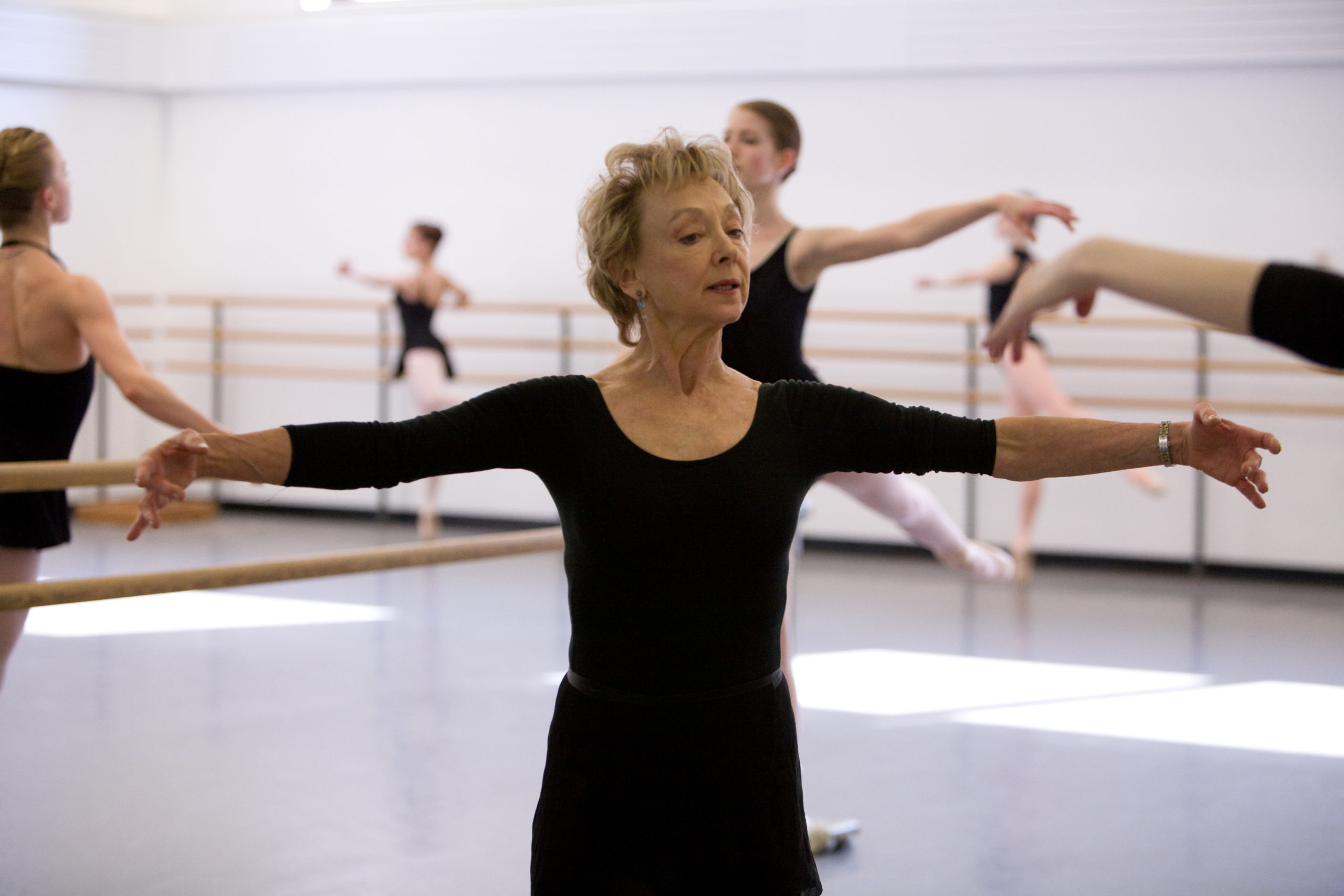 Suki Schorer teaching ballet class